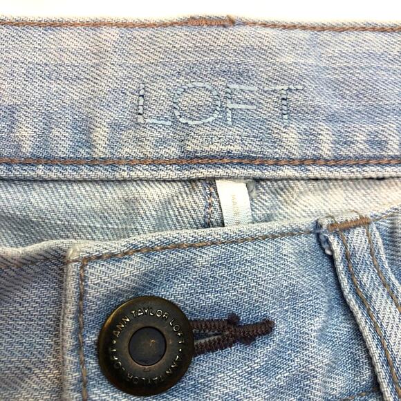Loft Denim Bermuda Boyfriend Fit Shorts Light Wash Distressed Broken In Style - Picture 7 of 16